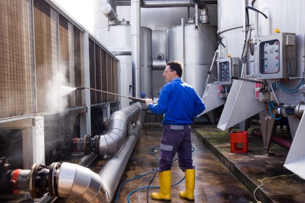 Business Pressure Washing in Milwaukee